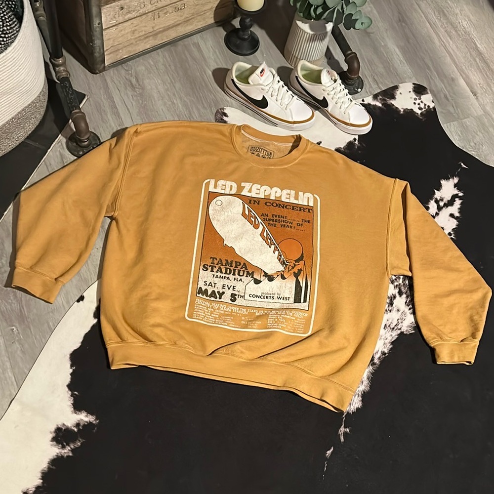 ⚡️UO•Led Zeppelin•Oversized Crewneck Sweatshirt⚡️ - Picture 2 of 5